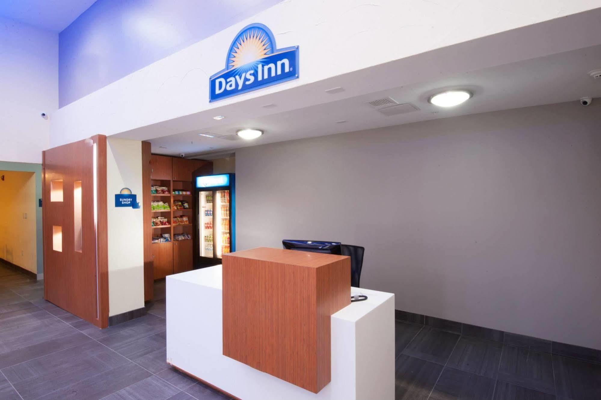 Arya Inn & Suites Farmers Branch Extérieur photo