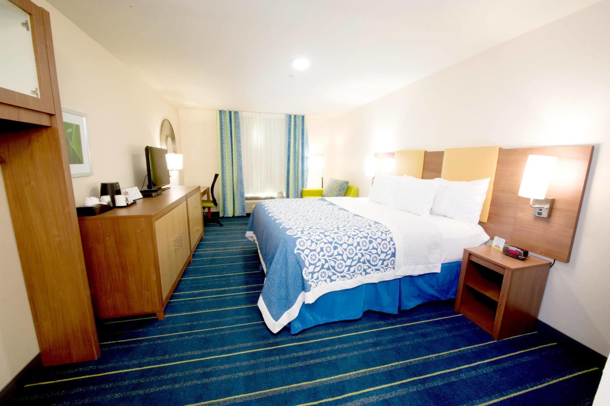 Arya Inn & Suites Farmers Branch Extérieur photo